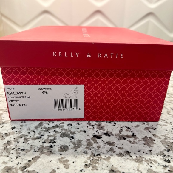 White Lowry Kelly & Katie Heels Shoes 6M NWT - Picture 12 of 13